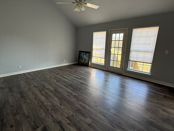 5th image of 203 Bruce Meadow Rd