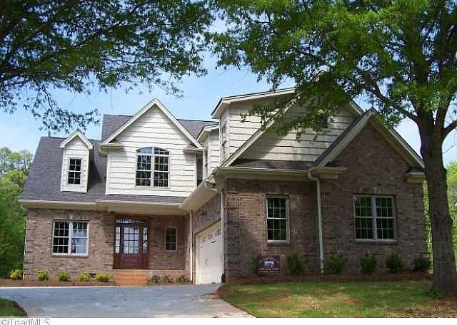 1st image of 388 Riverwood Dr