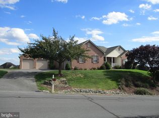 52 Catera Ct, Martinsburg, WV 25403