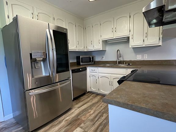 2nd image of 104 Nancy Dr #1