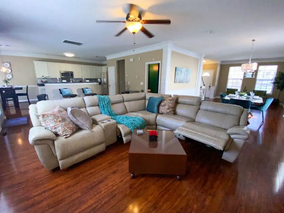 1st image of 15138 Oldcorn Ln