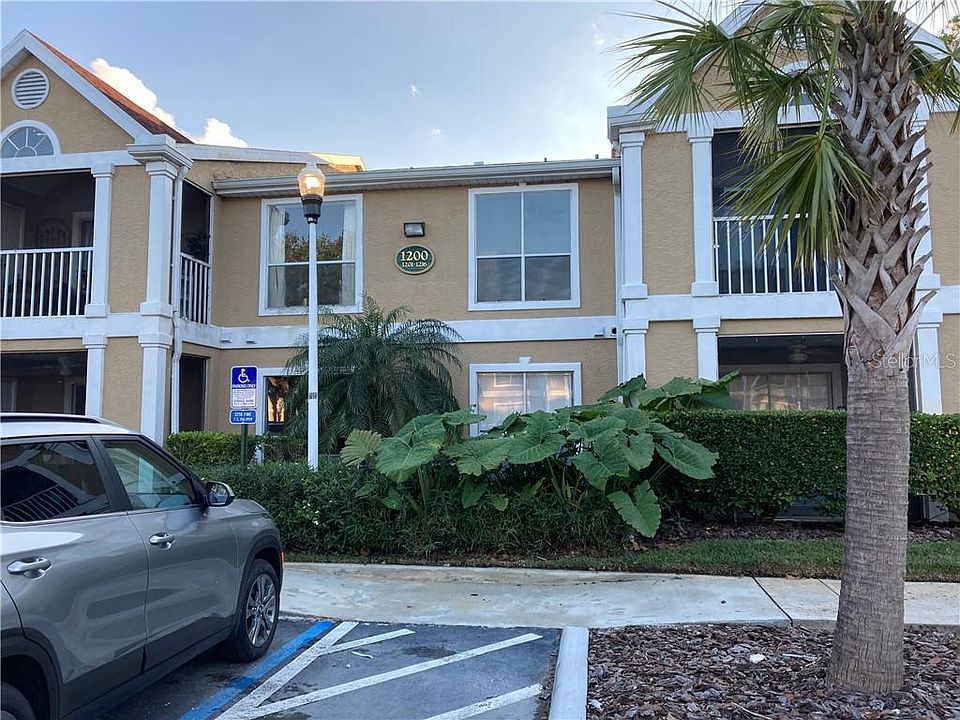 1st image of 9481 Highland Oak Dr Unit 1213