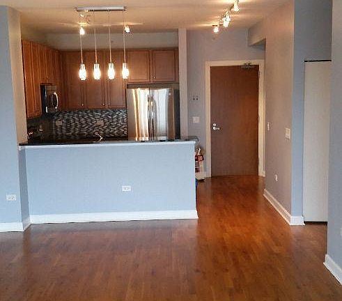 4th image of 1901 S Calumet Ave Unit 1711