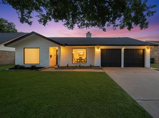 6107 Golden Forest Dr, Houston, TX 77092