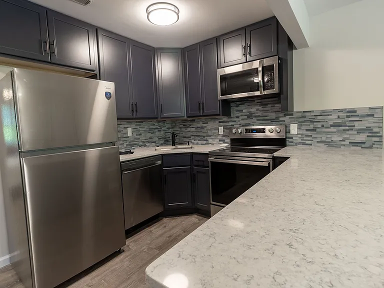801 N Ann St #4 — Photo 7