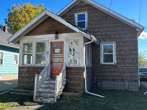 656 Grand St, Oshkosh, WI 54901