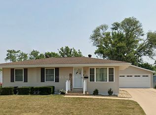 231 Drexel Dr SW, Cedar Rapids, IA 52404