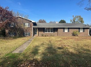 606 E Walnut St, Fort Branch, IN 47648