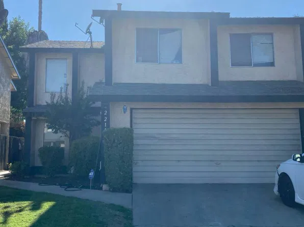 2211 N Edison St, Visalia, CA 93292