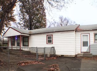 215 S 4th St, Sperry, OK 74073