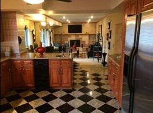 659 Centralia St, Dearborn Heights, MI 48127