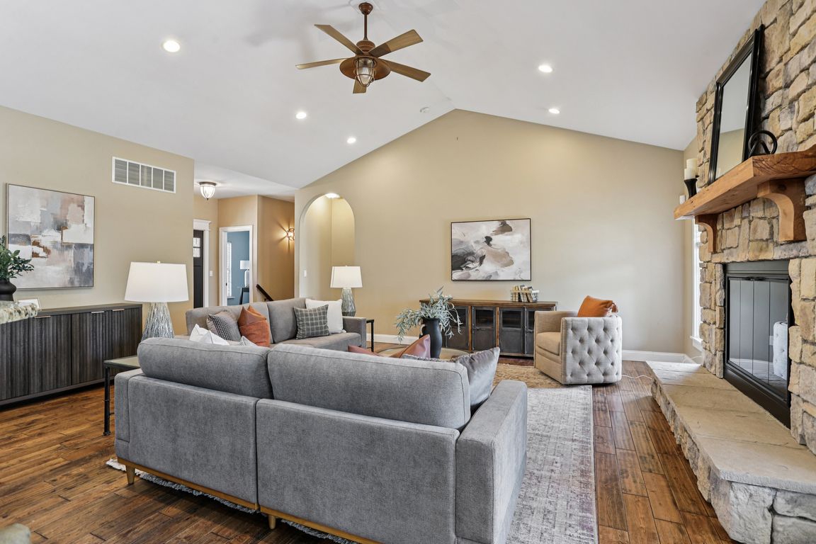 next background image