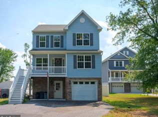 904 Thompson Blvd, Essex, MD 21221