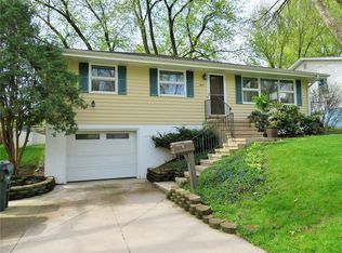 3425 Bel Air Dr SE, Cedar Rapids, IA 52403