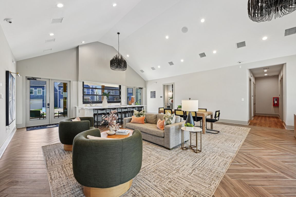 Everstead Windrose Clubhouse Sitting Area