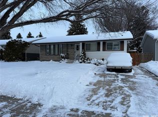 1236 Y Ave N, Saskatoon, SK S7L3L7