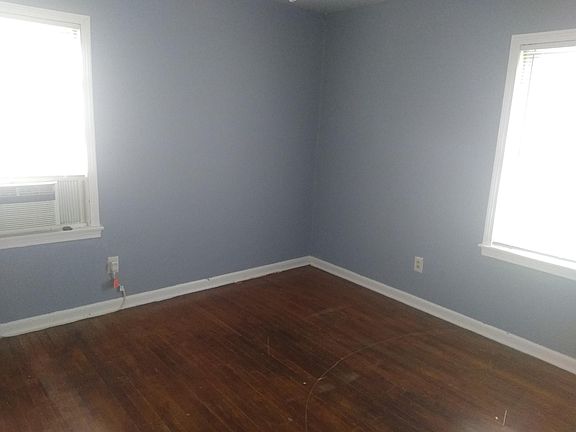 2nd image of 1210 Houston Ave
