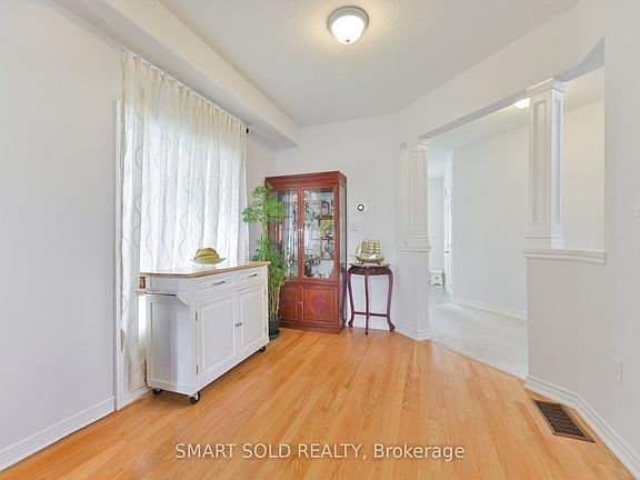 3rd image of 51 Bramsey St
