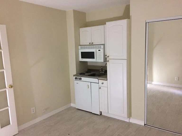 13755 Ventura Blvd #3 — Photo 8