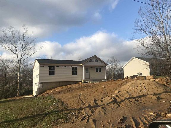 3rd image of 315 Oakwood Dr
