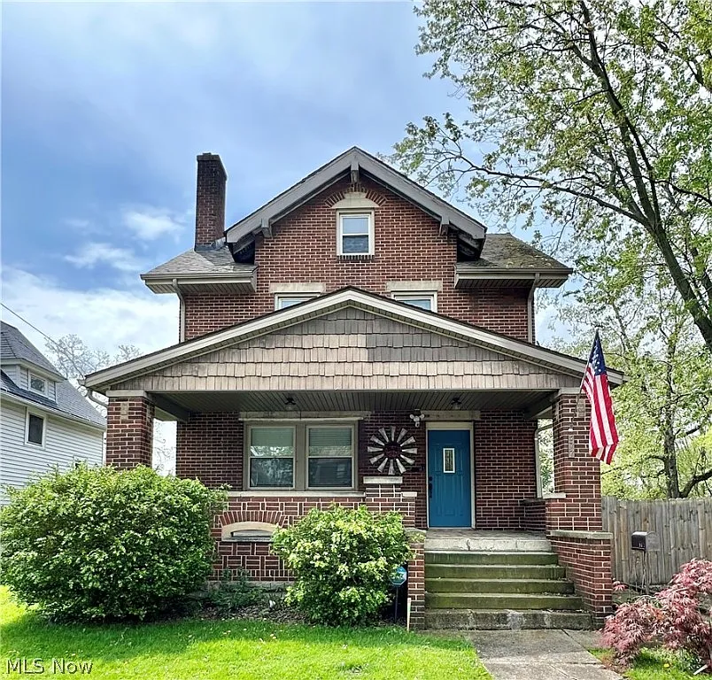 317 W 29th St photo 1