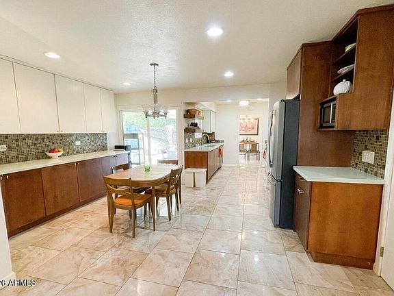 4th image of 1255 E Riviera Dr