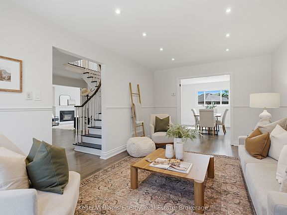 5th image of 21 Rotherglen Rd N