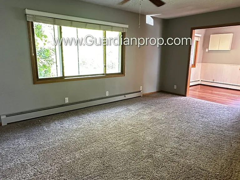 4104 Highwood Rd — Photo 10