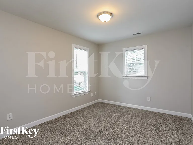 5121 Lundy Dr — Photo 11