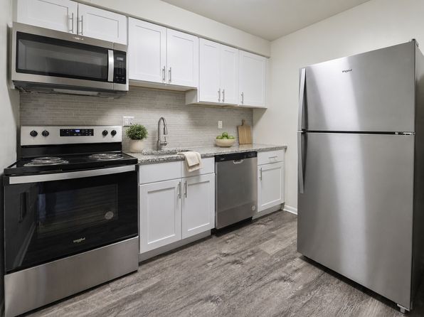 106 Chestnut St APT 611
