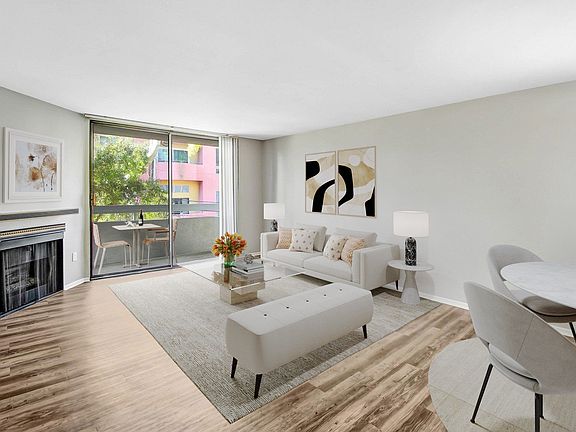 2nd image of 1807 N Las Palmas Ave APT 202