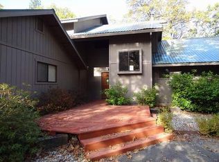 18223 Opossum Rd, Lakehead, CA 96051