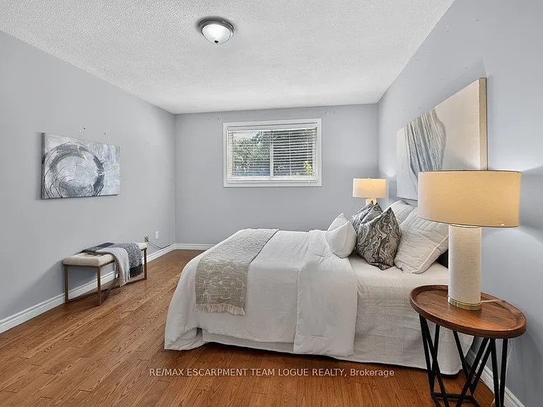 1444 Paddington Ct — Photo 17