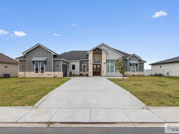 3rd image of 1901 Thacker Ln