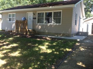 14 Delaine Dr, Normal, IL 61761