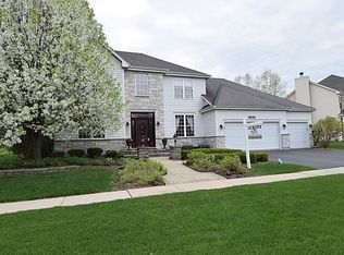 39W791 Benton Ln, Geneva, IL 60134