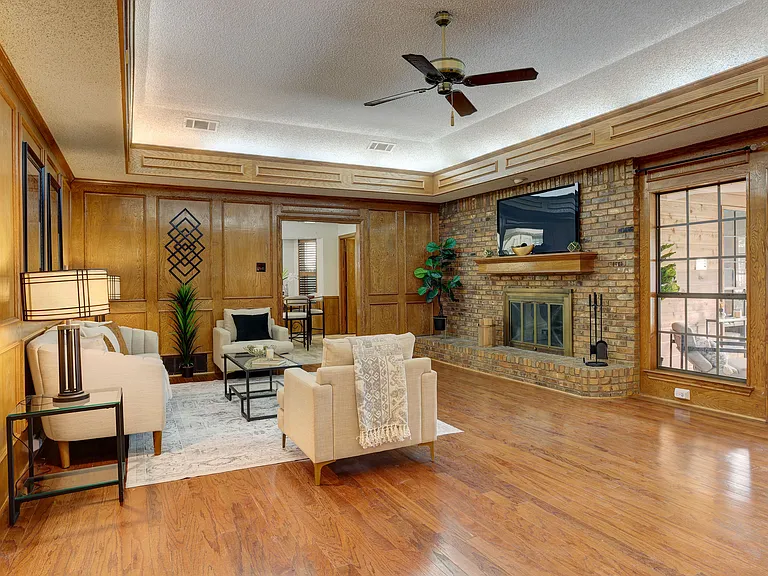 2918 Apple Valley Dr — Photo 9
