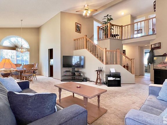 3rd image of 4575 Pennant Ct