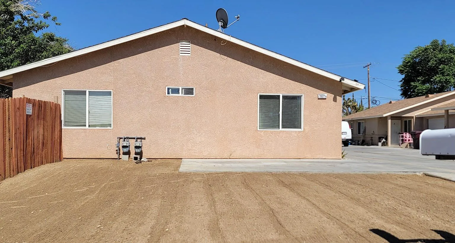 Sage Ave, Yucca Valley — Photo 1