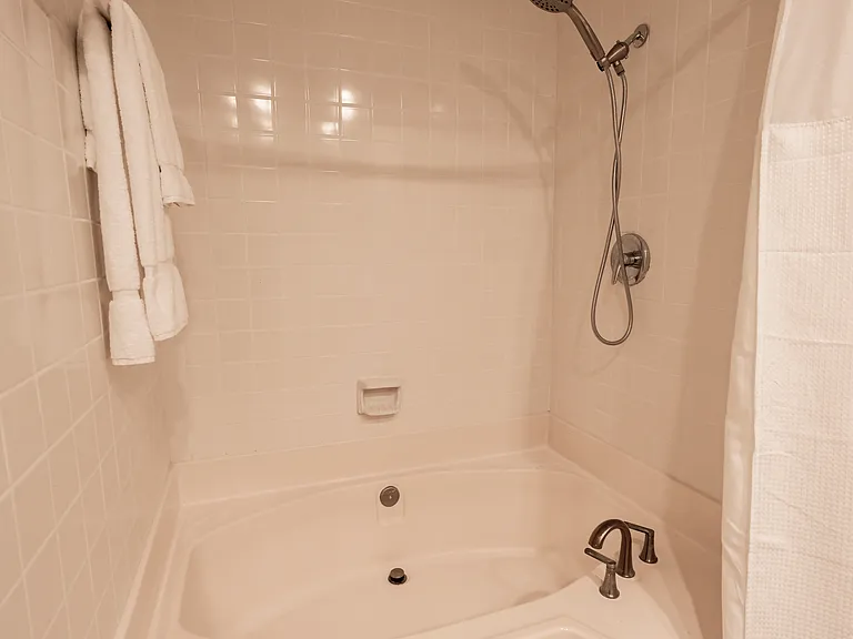 2211 S Braeswood Blvd #21F — Photo 15