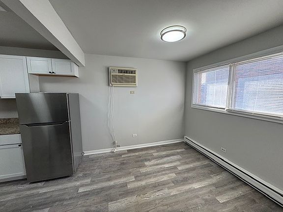 4th image of 4310 W Park Lane Dr