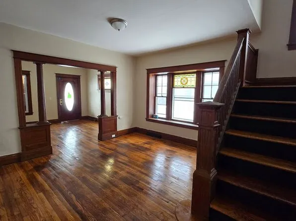 229-231 Cedarwood Ter, Rochester, NY 14609