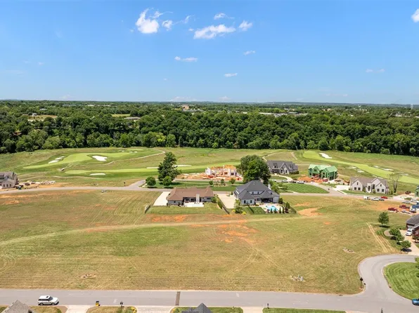 1175 Drakes Ridge Ln, Bowling Green, KY 42103