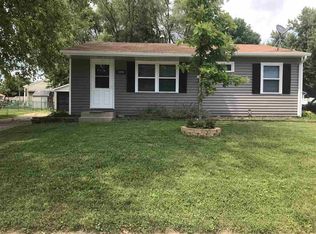 1840 Welshire Dr, Davenport, IA 52806
