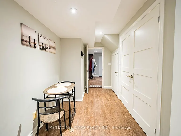 129 Win Timbers Cres — Photo 8