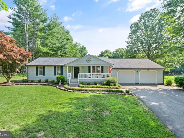 5044 Albrecht Ln, Warrenton, VA 20187