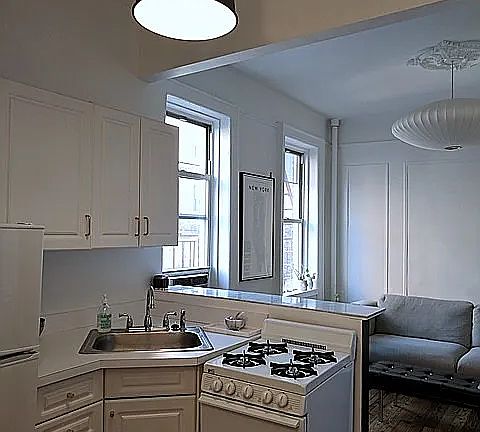2nd image of 230 Thompson St APT 23