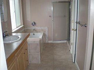 5th image of 460 North St