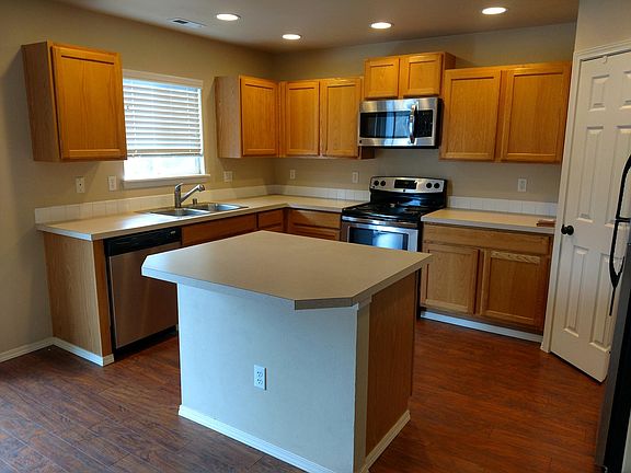 4th image of 12915 158th Street Ct E