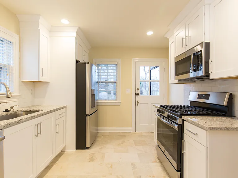 3607 Saint Germaine Ct — Photo 7